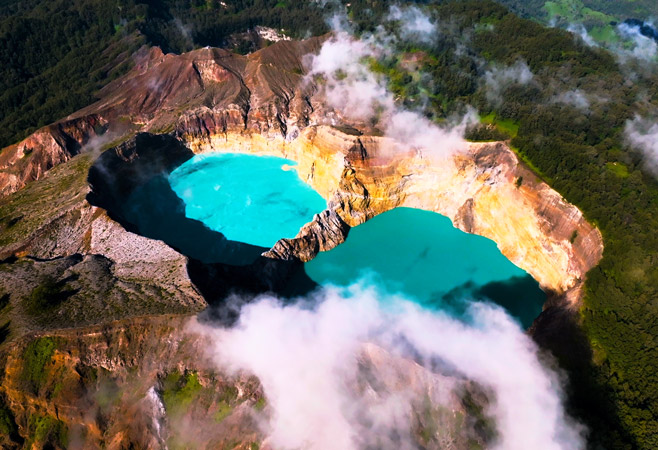 The Kelimutu The Kelimutu