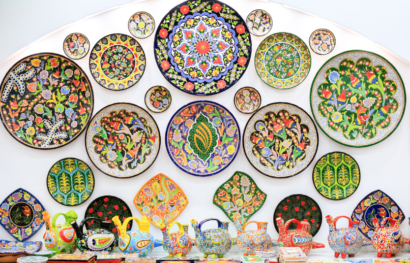 Handmade ceramics, Rishtan painting, bright, beautiful ornaments and patterns Handmade ceramics, Rishtan painting, bright, beautiful ornaments and patterns