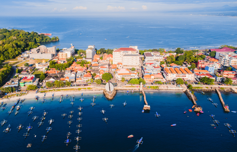 Pangandaran east coast is a tourist attraction that is the prima donna of the beach