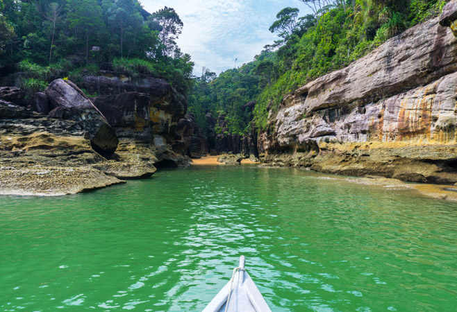 Board motorboats - Bako National Park Board motorboats - Bako National Park