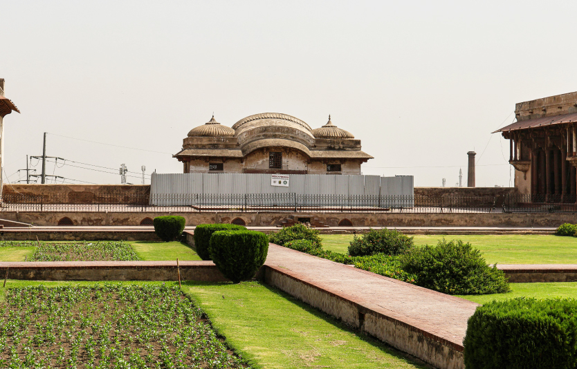 Discover the list of travel agencies in Lahore Pakistan