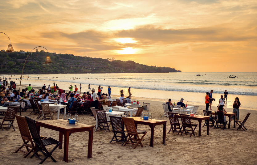 The dry season is ideal for sunny beach holidays in Jimbaran Bali