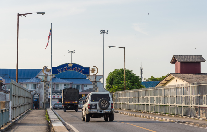 Travelers can travel to Malaysia by car Travelers can travel to Malaysia by car