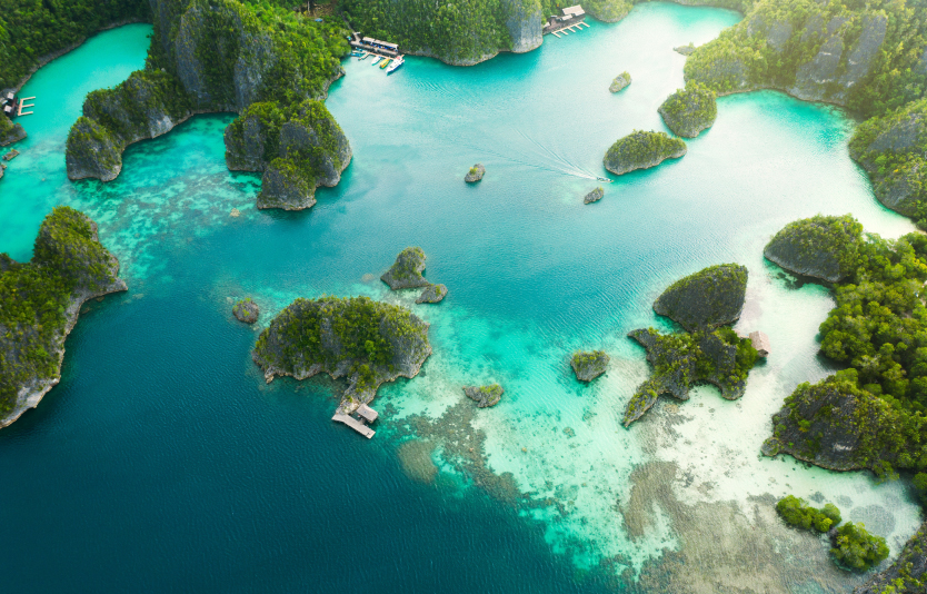 The Raja Ampat Islands are an archipelago of more than 1500 islands  The Raja Ampat Islands are an archipelago of more than 1500 islands