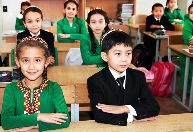 English has become a key component of Uzbekistan's education system English has become a key component of Uzbekistan's education system