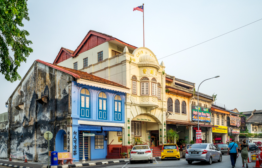 Outside the Han Chin Pet Soo Museum