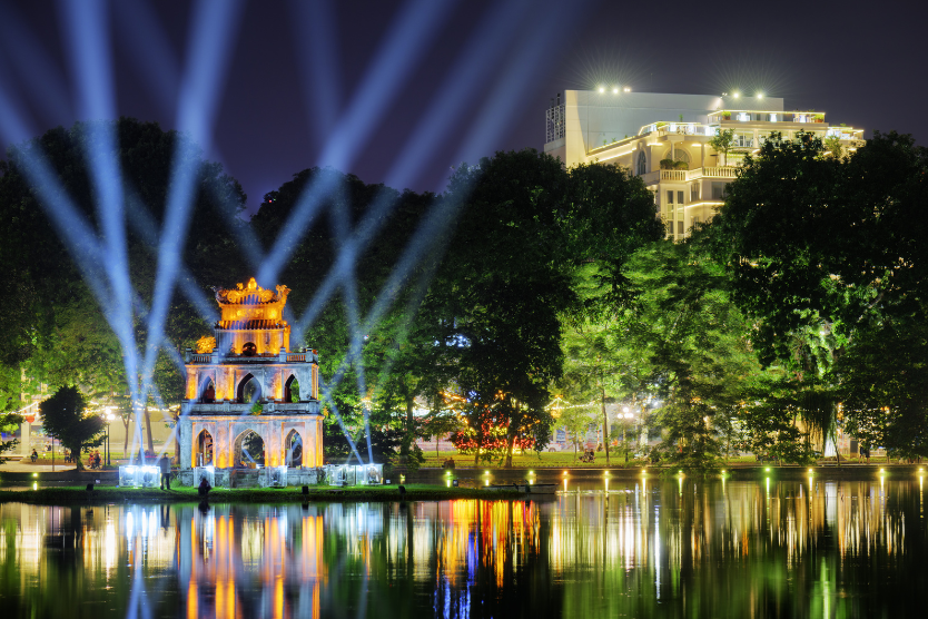 There are four distinct seasons in Ha Noi There are four distinct seasons in Ha Noi