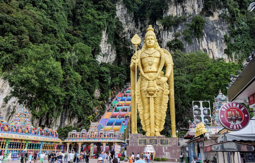 Discover Hindu culture in Batu Caves