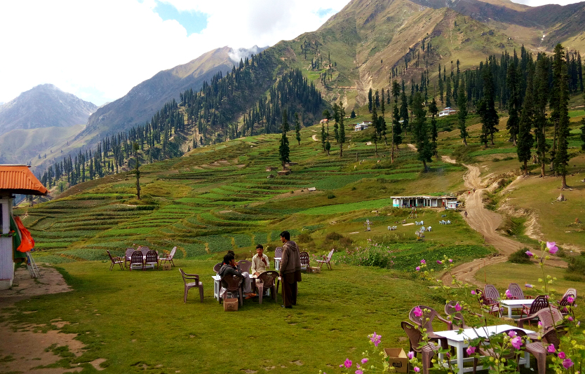 Lalazar is an excellent picnic location in Naran