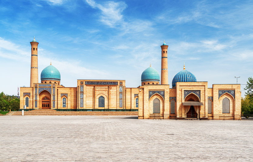 The most convenient way to travel from other countries to Tashkent is by air