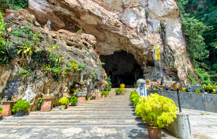 Kek Lok Tong Cave Temple