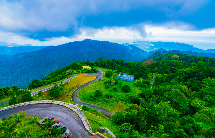 With an altitude of 881 meters, Gunung Raya is the highest peak in Malaysia Langkawi