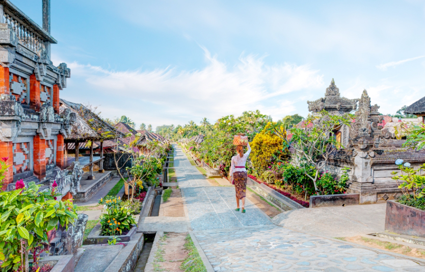 The best time to visit Bali tourist spots is the dry season, which runs from April to October