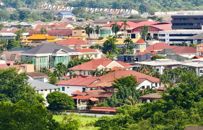 January also has fewer local tourists, allowing you to take your time exploring Ipoh tourist destinations January also has fewer local tourists, allowing you to take your time exploring Ipoh tourist destinations