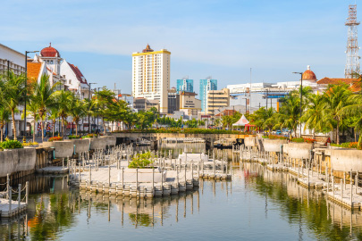 Kota Tua Heritage Loop: Museums, Street Portraits, and Bike Hire