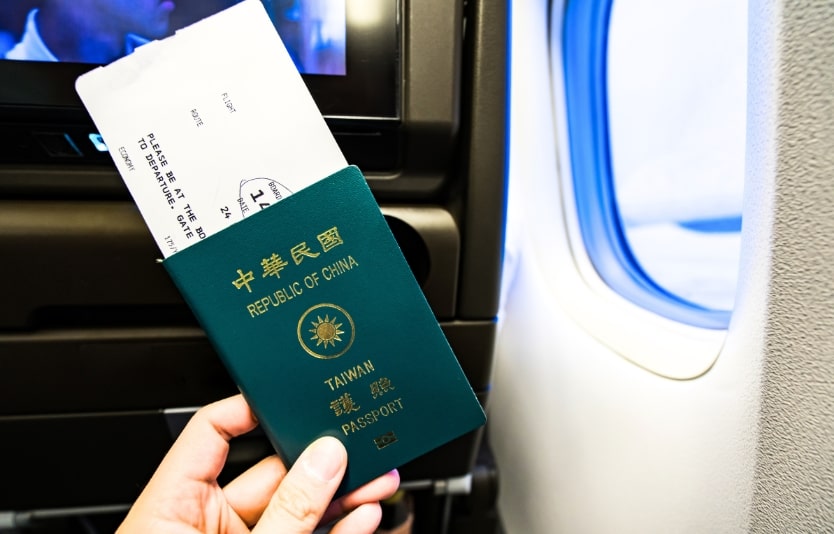 Prepare enough documents required to be eligible for an Indonesia visa
