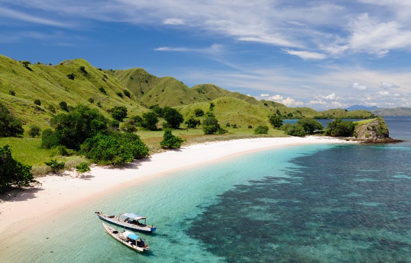Prepare enough documents required to be eligible for an Indonesia visa