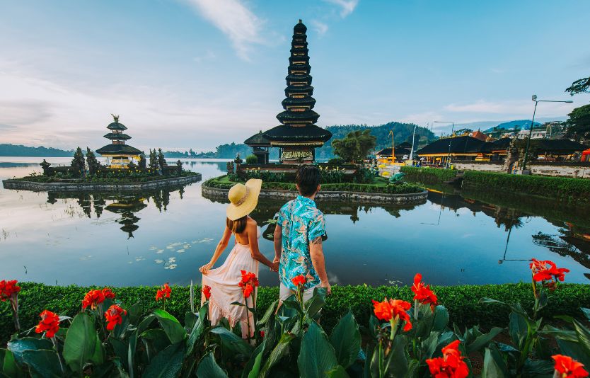 Prepare enough documents required to be eligible for an Indonesia visa