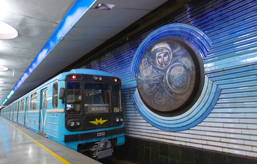 Soviet space heroes Yuri Gagarin and Valentina Tereshkova