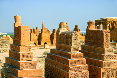 Thatta and Makli Necropolis: UNESCO Tomb Art and Craft Villages Thatta and Makli Necropolis: UNESCO Tomb Art and Craft Villages