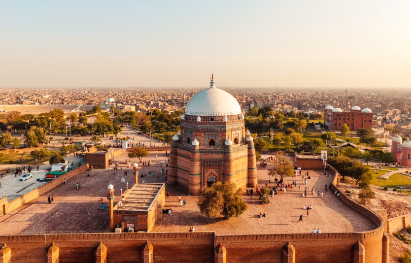 Travelers can experience many things in Pakistan Travelers can experience many things in Pakistan