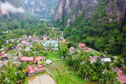 Harau Valley Travel Guide: Cliff Lodges, Rice-Field Cycling and Waterfall Loops in West Sumatra